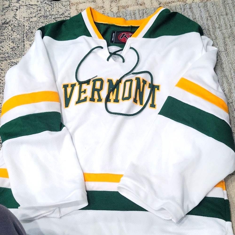 COPY - Vermont Catamount Jersey - Pristine condition